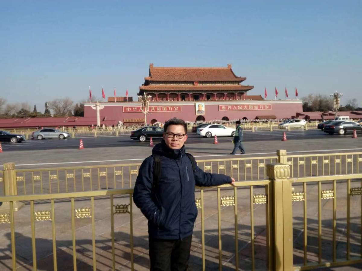 双腿中间被吸到发软的感觉