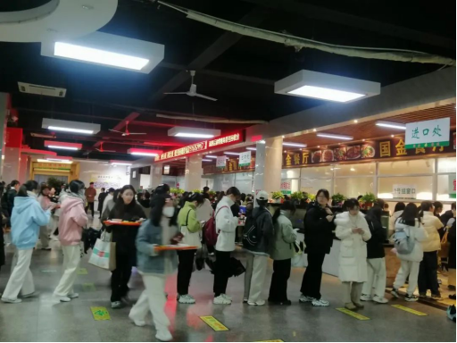 双腿中间被吸到发软的感觉