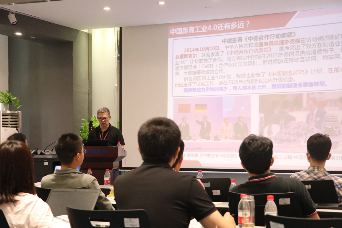 双腿中间被吸到发软的感觉